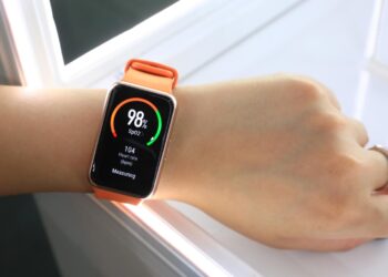 ไม่ใช่แค่ฟังก์ชันครบ แต่ต้องเป๊ะในการแทร็กข้อมูล HUAWEI Watch Fit สมาร์ทวอทช์ที่แม่นยำเหนือใคร