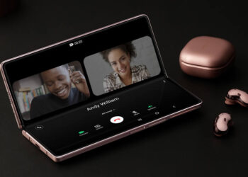 Samsung Galaxy Z Fold 2 Lite มาพร้อมจอพับได้ Super AMOLED ขนาด 7.2 นิ้ว จะมีราคาราว 49,900 บาท