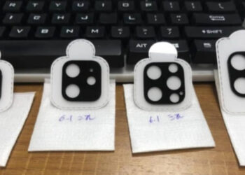 ฟิล์มกันรอยหน้าจอและกล้องหลังของ iPhone 12 ทั้ง 4 รุ่นและ iPad Air 4 ถูกผลิตออกมาแล้ว