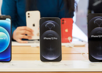 iPhone ฮิตถล่ม!! ติด 9 อันดับแรกสมาร์ทโฟนที่เปิดใช้งานมากที่สุด ในวันคริสต์มาส