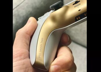 เผยโฉม DualSense สีทอง ของแท้!! แต่ไม่ได้มีไว้ขาย