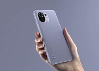 ฮิตถล่ม!! Xiaomi Mi 11 ขายหมดเกลี้ยง 350,000 เครื่อง ภายใน 5 นาที โกยเงินไปแล้วเกือบ 7 พันล้านบาท