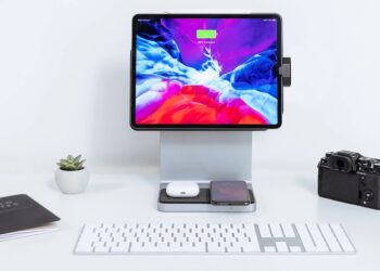 Kensington เปิดตัว StudioDock ขาตั้งสำหรับ iPad Pro และ iPad Air รุ่นใหม่ มาพร้อมแท่นชาร์จไร้สาย iPhone และ AirPods