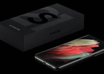 Samsung Galaxy S21 series ไม่แถมที่ชาร์จแบตและหูฟัง ยืนยันโดยรูปภาพที่จะใช้บนเว็บไซต์ทางการ