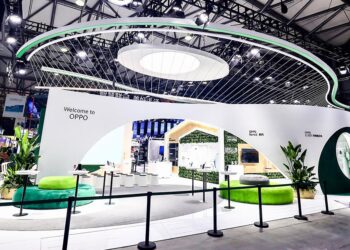 OPPO โชว์ผลิตภัณฑ์การชาร์จที่ล้ำสมัยทั้ง 125W flash charge , 65W AirVOOC wireless flash charge และ Wireless Air Charging ที่งาน MWC Shanghai