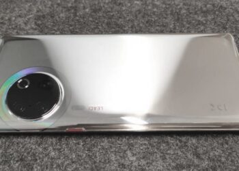 ภาพหลุด HUAWEI P50 เครื่องต้นแบบ มีดีไซน์แตกต่างไปจากภาพเรนเดอร์ก่อนหน้านี้อย่างสิ้นเชิง