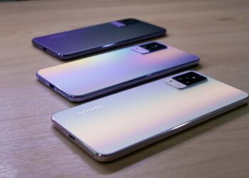 หลุดก่อนเปิดตัว! เตรียมต้อนรับ Vivo V21 5G สมาร์ตโฟนสำหรับสายเซลฟี พร้อมเผยดีไซน์ให้เห็นก่อนใคร คาดเปิดตัวในไทยเร็วๆนี้