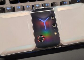 Lenovo Legion 2 Pro ถูกปล่อยภาพหลุดออกมาแล้ว ก่อนเปิดตัวทางการ 8 เมษายนนี้