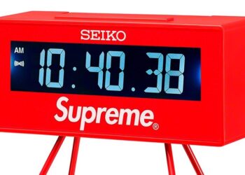 Supreme นำนาฬิกาปลุก Victory Marathon ของ Seiko มาสาดสีใหม่ วางจำหน่ายในราคาราว 1,590 บาท