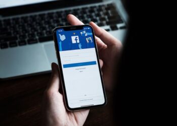 ข้อมูลส่วนตัวรวมถึงเบอร์โทรของ Mark Zuckerberg รั่วไหลพร้อมกับข้อมูลของผู้ใช้งาน Facebook ราว 533 ล้านบัญชี