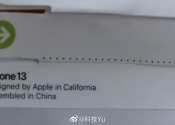 iPhone รุ่นใหม่ จะใช้ชื่อ iPhone 13 ยืนยันโดยสติ๊กเกอร์ของบรรจุภัณฑ์