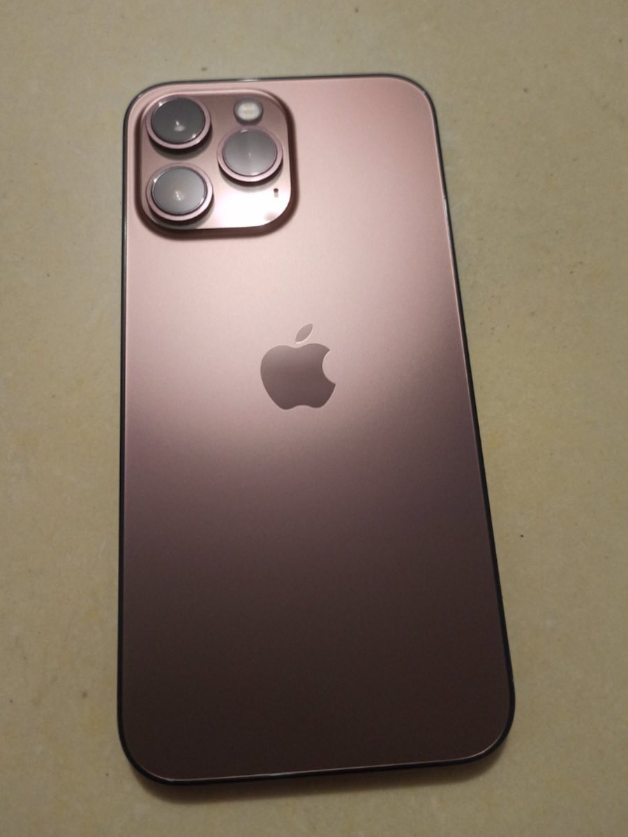 ภาพหลุด iPhone 13 Pro สี Rose Gold และแผนผังการออกแบบ iPhone 13 Pro Max