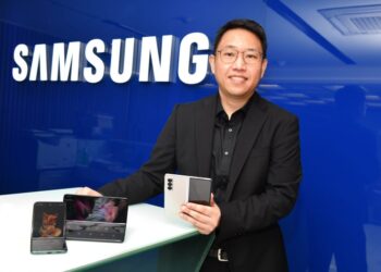 ยอดจอง Galaxy Z Fold3 | Flip3 5G ในไทยโตไม่หยุด ล่าสุดพุ่งสูง 8 เท่าของรุ่นก่อนหน้า ฟอร์มแฟกเตอร์ใหม่ดึงดูดใจ ทำให้ลูกค้าแบรนด์อื่นเปลี่ยนมาใช้เพิ่มถึง 30%