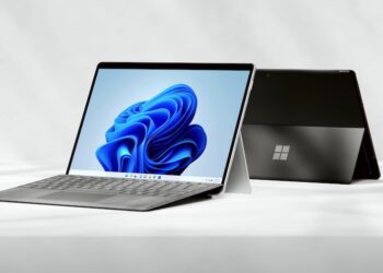 Surface Pro 8 เปิดตัวทางการ จอใหญ่ขึ้นเป็น 13 นิ้ว รองรับอัตราการรีเฟรช 120Hz สนับสนุน Thunderbolt 4