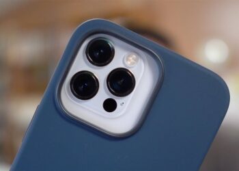 เคส iPhone 13 Pro แสดงให้เห็นว่ามีกรอบกันชนกล้องหลัง ใหญ่กว่ารุ่นก่อนขนาดไหน