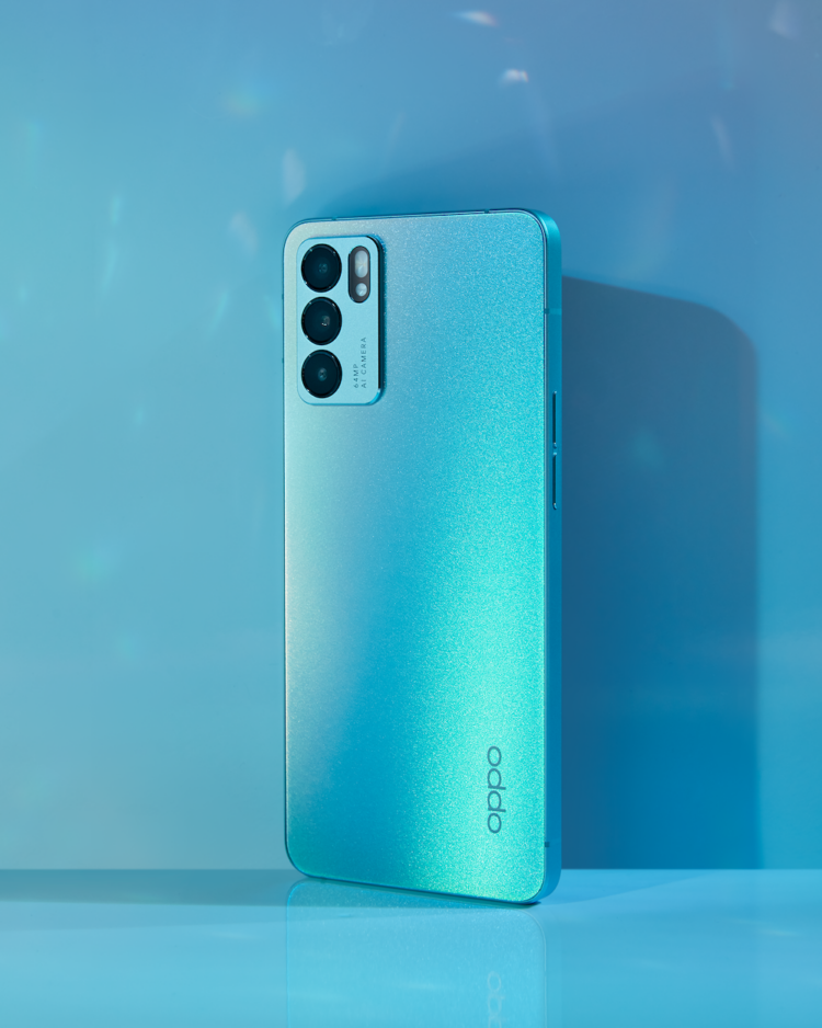 เจาะลึกความงาม OPPO Reno6 5G ดีไซน์เหลี่ยม Ultra-slim Retro Design และสีสันที่เปลี่ยนแปลงตลอดเวลาไม่เหมือนใคร