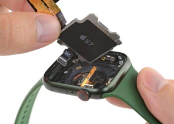 iFixit ชำแหละ Apple Watch Series 7 ร่วมกับอดีตทีมวิศวะกรของ Apple ให้คะแนนการซ่อมที่ 6/10 คะแนน