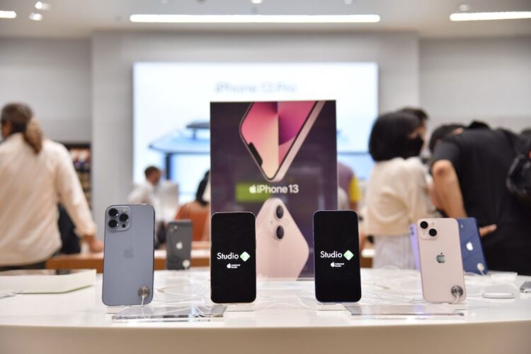 COM7 เผยกระแสตอบรับ iPhone13 ยอดจองสูงสุดเป็นประวัติการณ์ รับโค้งสุดท้ายของปีไฮซีซั่น ตลาดเทคโนโลยีหนุนแผนโต 20%