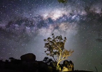 สุดทึ่ง!! ชมภาพถ่ายทางช้างเผือกด้วย iPhone 13 Pro Max ในโหมดถ่ายภาพกลางคืนเปิดรับแสง 30 วินาที