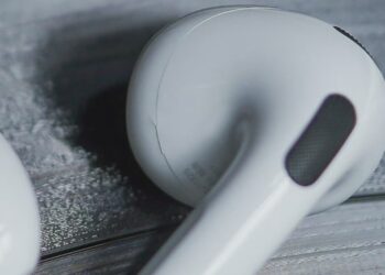 AirPods 3 พบปัญหาคุณภาพการผลิตต่ำกว่ามาตรฐานของ Apple โดยเฉพาะในล็อต Made in Vietnam