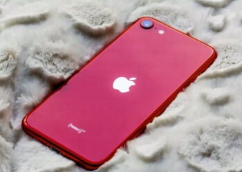 ลือเพิ่มเติม iPhone SE Plus จะมาในหน้าจอ 4.7 นิ้ว เปิดตัวปี 2022 ส่วน  iPhone SE 3 จะมีหน้าจอที่ใหญ่ขึ้น คาดเปิดตัว 2024