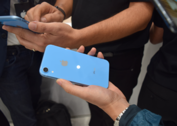 Apple สหรัฐอเมริกา อัปเกรดใหยืม iPhone Xr แทน iPhone 8 ไปใช้งานระหว่างซ่อม