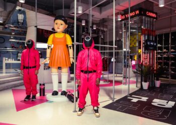 แรง!! คอลเลกชัน GU TING YANG WA โดย Netflix และ Carnival ไอเทมสุดคูลทยอย Sold Out ทั้งออฟไลน์-ออนไลน์ ภายใน 24 ชั่วโมง!