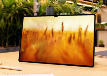 ข่าวลือล่าสุดยังคงยืนยัน Samsung Galaxy Tab S8 Ultra จะมีรอยบากบนหน้าจอ