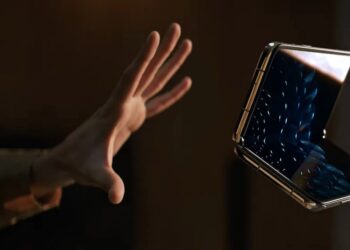 OPPO Find N สมาร์ทโฟนจอพับได้ เผยโฉมทางการแล้วจากวิดีโอทีเซอร์ ก่อนเปิดตัว 15 ธันวาคมนี้