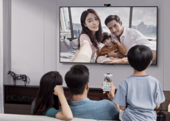 HUAWEI Vision S ชู Magnetic Camera 13MP นวัตกรรมสุดล้ำ ดูแลคนที่คุณรักพร้อมความรู้สึกใกล้ชิดยิ่งกว่าที่เคย ผ่าน MeeTime Video Call คมชัดระดับ HD