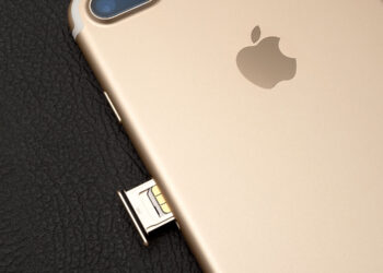 ลือ iPhone 15 Pro ในปี 2023 จะไม่ใช้งานช่องใส่ซิมการ์ดอีกต่อไป