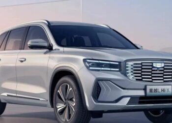 Xingyue-L Raytheon Hi-X รถไฮบริดของ Geely เริ่มผลิตแล้ว น้ำมันถังหนึ่งวิ่งได้ไกล 1,300 กิโลเมตร