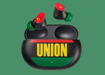 Beats Studio Buds ออกรุ่นพิเศษในโอกาสที่แบรนด์เสื้อผ้า Union ครบรอบ 30 ปี