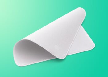 ผ้าเช็ดรอยหน้าจอ Apple Polishing Cloth ราคา 690 บาท สั่งตอนนี้ไม่ต้องรอนานหลายเดือนแล้ว