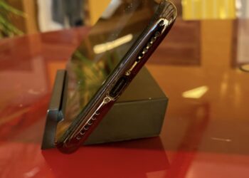 iPhone X พอร์ต USB-C เครื่องแรกของโลกที่กันน้ำได้ เตรียมวางขายเร็วๆ นี้