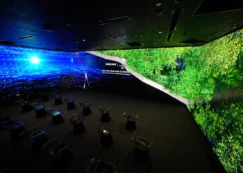 ทลายทุกข้อจำกัดของนวัตกรรมจอภาพ พบกับความยิ่งใหญ่ของซัมซุง The Wall 360 องศา ที่โครงการ เดอะ ฟอเรสเทียส์ โดย MQDC