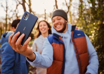 HMD มาแรง!!! ปล่อย Nokia G21 แสกนใบหน้าได้แม้ใส่แมสก์ เริ่มต้นเพียง 5,490 บาท พร้อมเปิดตัว C21 สเปคแรงเกินราคา ตีตลาดสมาร์ทโฟนระดับกลาง-ล่าง