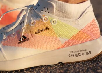 อาดิดาส และ ออลเบิร์ดส เปิดตัว ADIZERO X ALLBIRDS 2.94 KG CO2E รองเท้าวิ่งที่มีคาร์บอนฟุตพรินท์จากการผลิตน้อยที่สุด