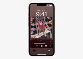iOS 16 รองรับ Music Player แบบเต็มหน้าจอบน Lock Screen หลังจากเคยลบออกไปใน iOS 11