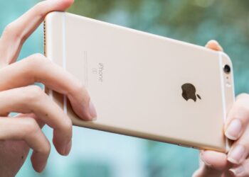 ยังไม่จบ!! Apple ถูกฟ้องในสหราชอาณาจักรอาจต้องจ่ายเงินชดเชยราว 3.2 หมื่นล้านบาท จากปัญหาแบตเตอรี่ของ iPhone รุ่นเก่า