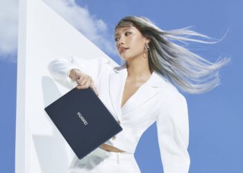 HUAWEI MateBook X Pro แล็ปท็อปพลังแรงเกินต้านพร้อมอวดความเป็นแฟชั่นนิสต้าตัวแม่ด้วยแอคเซสซอรี่เสริมลุคสุดพรีเมียม