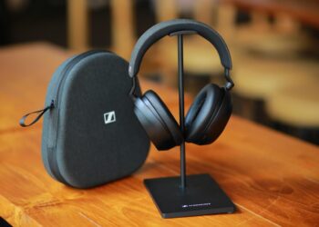 เซนไฮเซอร์ MOMENTUM 4 Wireless ที่สุดแห่งหูฟังดีไซน์เรียบหรู พร้อมคุณภาพเสียงอันทรงพลังและแบตเตอรี่ที่ยาวนานถึง 60 ชั่วโมงราคา 12,990 บาท