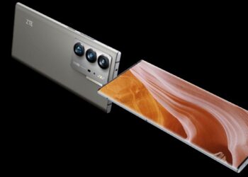 ZTE แซะหน้าจอ iPhone 14 Pro ด้วยการอวดหน้าจอ Axon 40 Ultra ที่ซ่อนกล้องใต้หน้าจอ ไม่ต้องมีเกาะ Dynamic Island ให้กวนสายตา