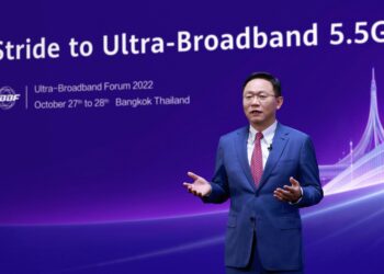 HUAWEI ปาฐกถาพิเศษ เทคโนโลยีอัลตราบรอดแบนด์ 5.5G ความเร็วระดับ 10 กิกะบิตต่อวินาที (10 Gbit/s) จะมาภายในปีพ.ศ. 2573