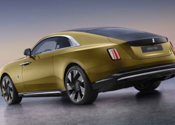 ROLLS-ROYCE เปิดตัวยานยนต์ไฟฟ้าเต็มรูปแบบครั้งแรกพร้อมเทคโนโลยีเหนือระดับ: SPECTRE