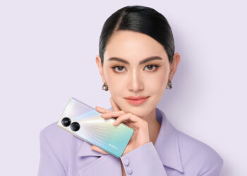 realme 10 Pro Series จอโค้งใหญ่ เปิดโลกทัศน์ใหม่เหนือระดับ กับดีไซน์ “ไฮเปอร์สเปซ” พร้อมกล้อง ProLight 108MP พร้อมสัมผัสโลกทัศน์อันก้าวกระโดดจากแฟชันนิสต้า “ใหม่-ดาวิกา โฮร์เน่”