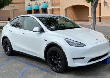 Tesla Model Y จากบริษัท Tesla ประเทศไทย วิ่งทดสอบในไทยแล้ว คาดพร้อมส่งมอบต้นปีหน้า