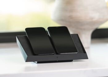 Tesla เปิดตัวอุปกรณ์ชาร์จไร้สาย สามารถชาร์จอุปกรณ์ได้ 3 เครื่องพร้อมกันแบบ AirPower ของ Apple