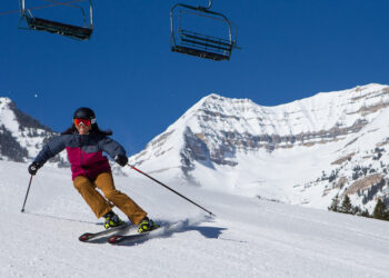 ฟีเจอร์ Crash Detection ทำงานโดยที่เจ้าของ iPhone และ Apple Watch กำลังสนุกกับการเล่นสกี