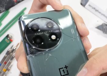 OnePlus 11 เกือบไม่รอดจากการดัดให้โค้งงอ